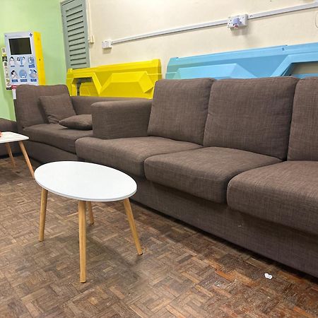 Pelangi Capsule Hostel Johor Bahru Exteriör bild