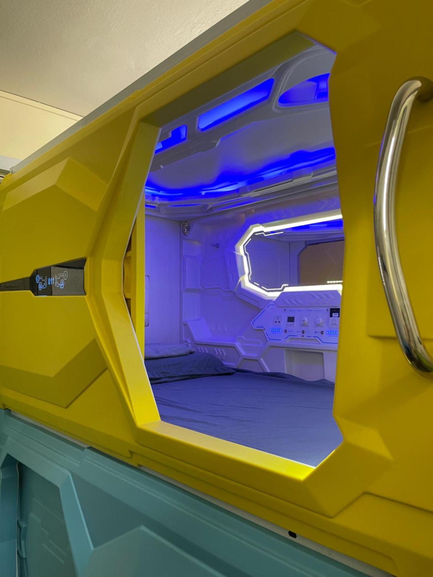 Pelangi Capsule Hostel Johor Bahru Exteriör bild