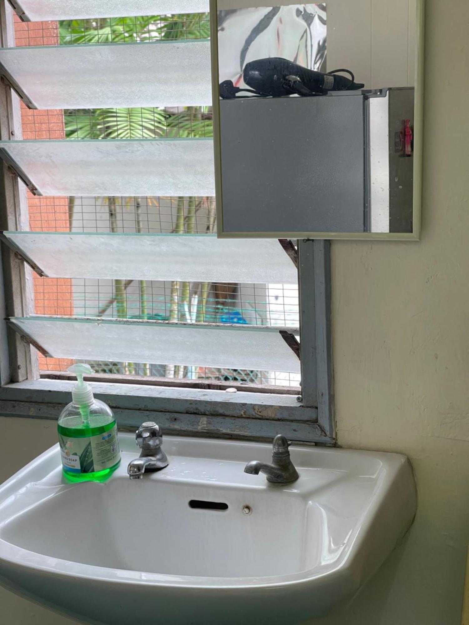 Pelangi Capsule Hostel Johor Bahru Exteriör bild