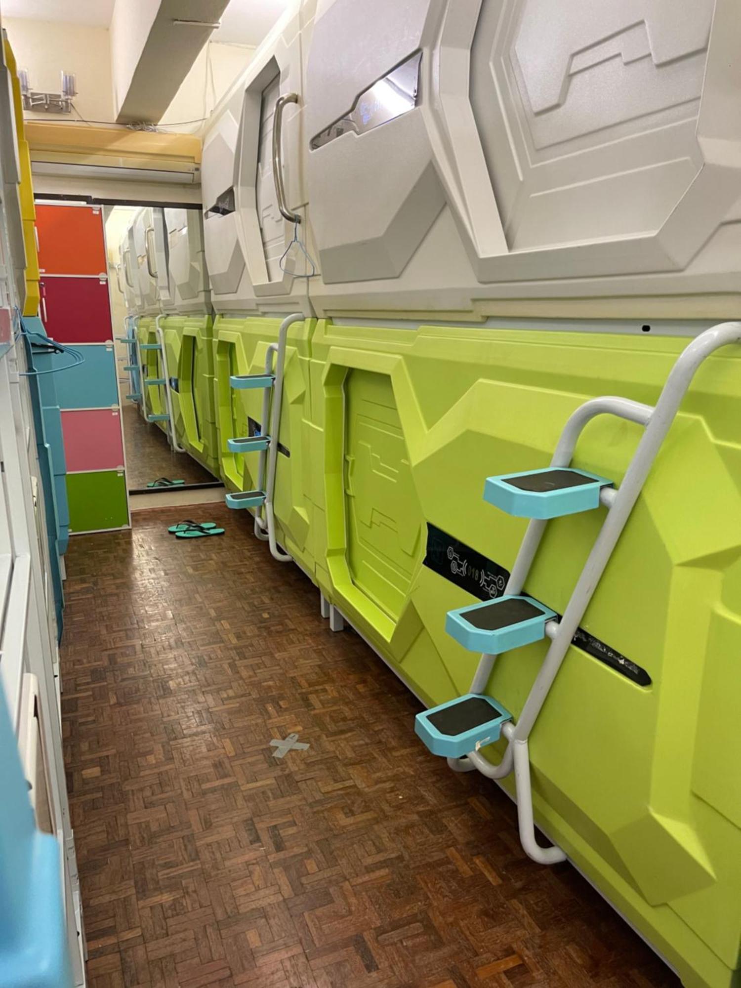 Pelangi Capsule Hostel Johor Bahru Exteriör bild